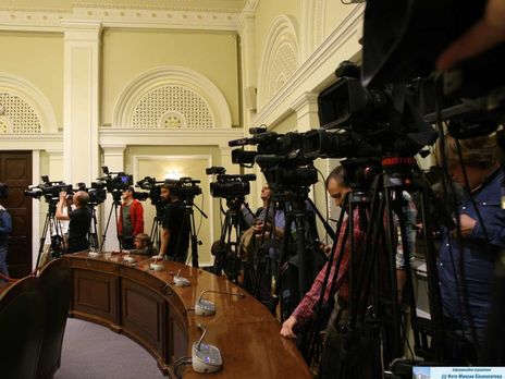 ﻿Рада ухвалила в першому читанні законопроєкт про покарання депутатів за кнопкодавство