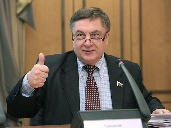 Депутат Госдумы Туманов заявил, что он и его коллеги голосовали за "пакет Яровой" из страха, что "из списка выкинут"