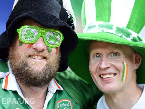 Ирландские болельщики получили от французских властей медаль за 