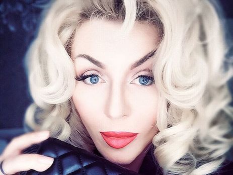 Билык показала совместное фото со взрослым сыном