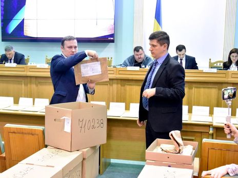 После пересчета голосов в 198-м избирательном округе ЦИК Украины обратился в полицию