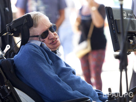 Испанская полиция арестовала женщину, угрожавшую убить астрофизика Хокинга