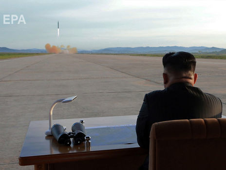 ﻿Північна Корея випустила дві ракети в бік Японського моря