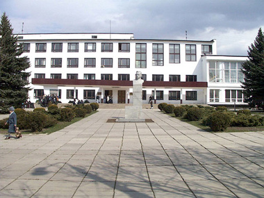 В Симферополе приостановили занятия на факультете украинской филологии