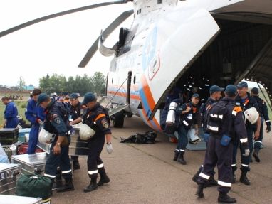 В Иркутской области РФ найдены фрагменты тел летчиков и черный ящик упавшего Ил-76