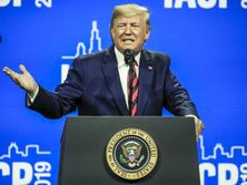 Трамп подчеркнул, что вместе с Си Цзиньпином подпишет документ