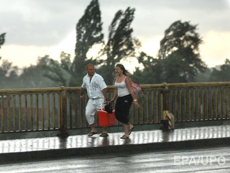 Укргидрометцентр: Прохладный воздух из Атлантики принесет в Украину грозы и шквалы