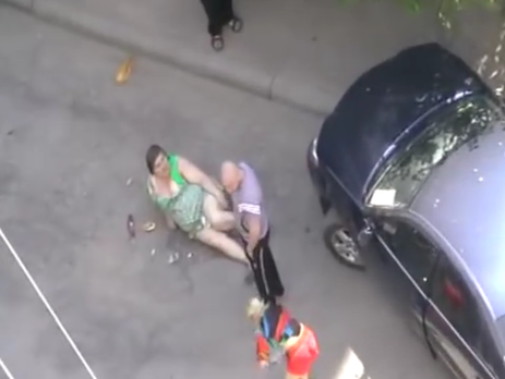 Оппозиционный блок исключил из партии днепровского депутата райсовета из-за издевательств над пожилой женщиной