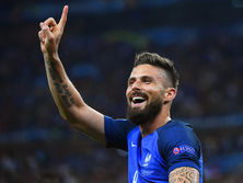 Франция обыграла Исландию со счетом 5:2 и вышла в полуфинал Евро 2016