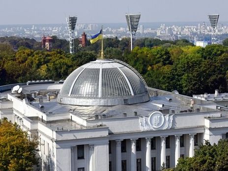 Комитет избирателей Украины назвал депутатов, которые в октябре пропустили 90% голосований