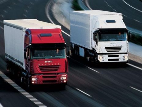 На российско-белорусской границе стоят около 50 автомобилей с украинскими товарами для Казахстана