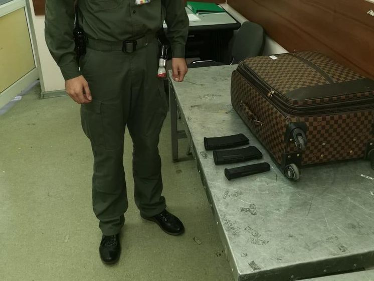 Украинские пограничники нашли у гражданина РФ комплектующие к оружию