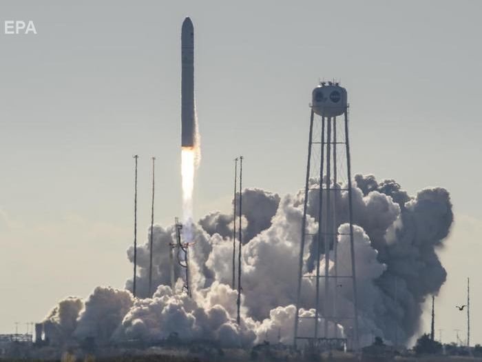 ﻿У США до МКС запустили приватну космічну вантажівку Cygnus