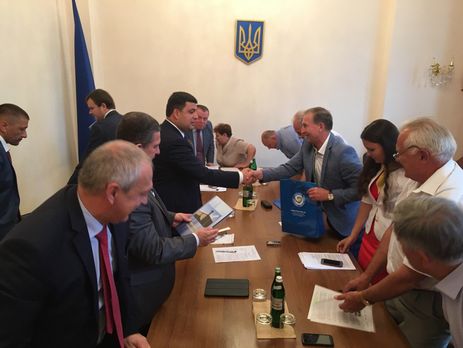 Глава Федерации профсоюзов Украины Осовой: У нас зарплата наименьшая не только в Европе, но и среди стран бывшего СССР