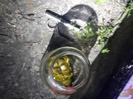В Кременчуге пьяный мужчина взорвал на улице гранату