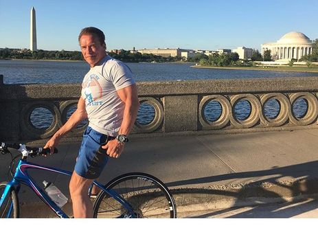 Шварценеггер поздравил Сталлоне с днем рождения