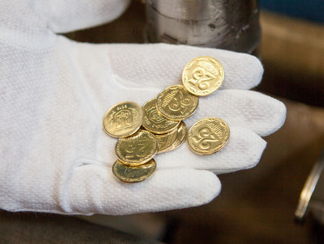 На каждого украинца приходится 65 банкнот и почти 300 монет. Инфографика