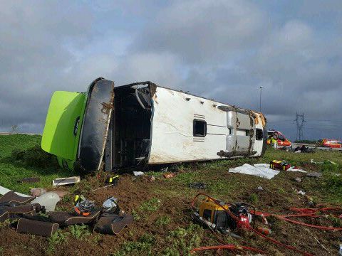 Унаслідок аварії з автобусом у Франції постраждало 33 особи