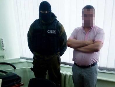 СБУ задержала на взятке двух руководителей Главного управления юстиции Харьковской области