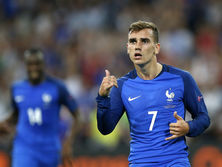 Дубль Гризманна приносит Франции победу над Германией