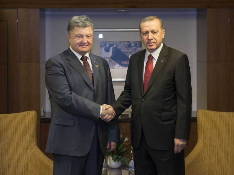 Порошенко договорился с Эрдоганом о проведении заседания Стратегического совета в Киеве