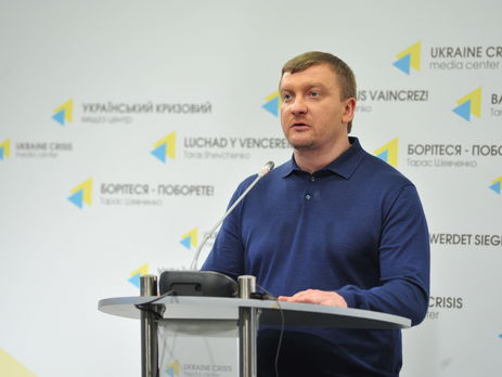 Петренко: Мы попробуем в некоторых населенных пунктах сделать пилот, чтобы люди могли жениться в течение одного дня или даже часа