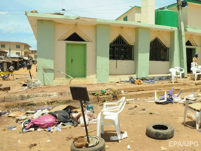 Террористы-смертники атаковали мечети в Нигерии, погибли шесть человек
