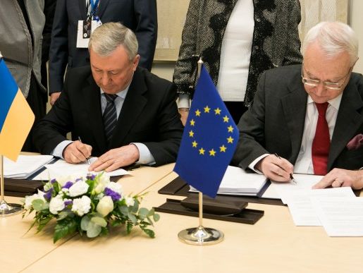Украина и ЕС парафировали соглашение о совместном авиапространстве