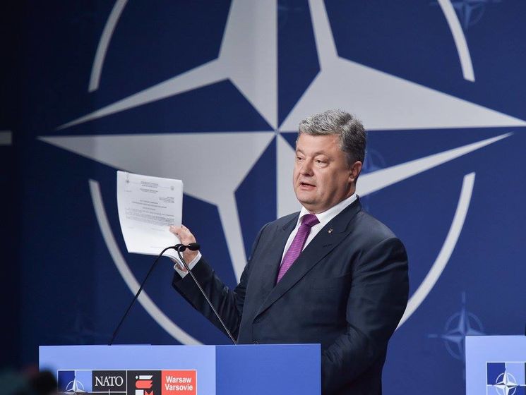 Порошенко на саммите НАТО: Важно запустить международные механизмы деоккупации Крыма