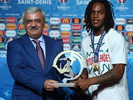 Португалец Саншеш стал лучшим молодым игроком Евро