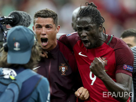 Нападающий Португалии Эдер: Перед началом дополнительного времени Роналду сказал мне, что я забью победный гол