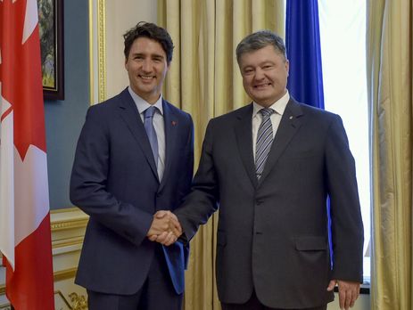 Документ подписали министры экономики двух стран в присутствии премьер-министра Канады Джастина Трюдо и президента Украины Петра Порошенко