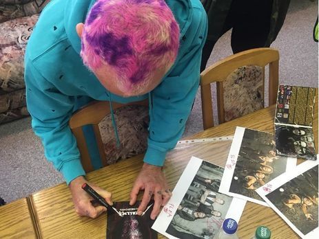 Белорусские таможенники заявили, что не просили автографов у Red Hot Chili Peppers 