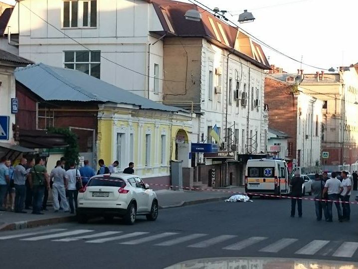 В центре Харькова мужчину убили выстрелом в голову