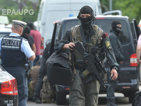 В Германии неизвестный захватил адвокатскую контору