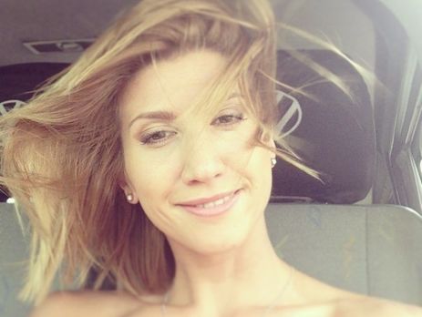 Анита Луценко считает, что привычка раз в день куда-то выезжать спасла ее от послеродовой депрессии