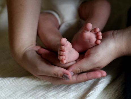 Прокуратура Киева задержала женщину, которая пыталась продать своего новорожденного ребенка за 30 тыс. грн