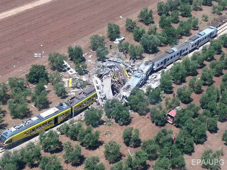 В Италии столкнулись два поезда, погибли по меньшей мере 20 человек