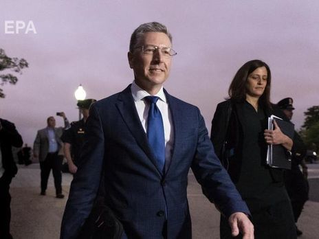 Трамп не выдвигал условием встречи с Зеленским проведение в Украине расследования по американским выборам – Волкер