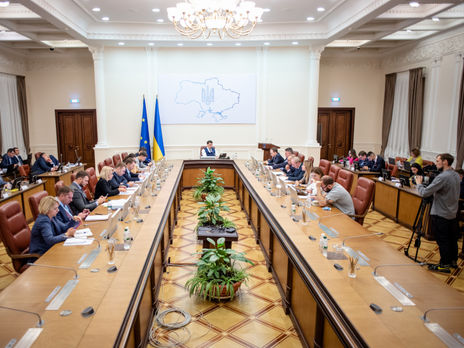 Полицейским в сельской местности и малых городах купят 822 машины