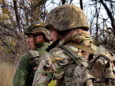 ﻿Четверо українських військових дістали поранення на Донбасі