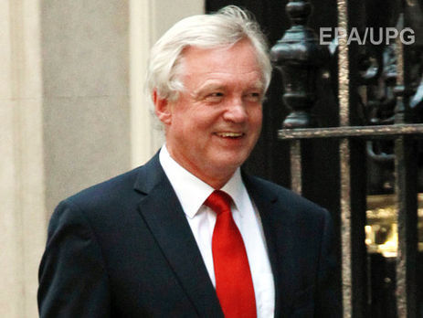 Министр Британии по Brexit допустил выход страны из ЕС в 2018 году