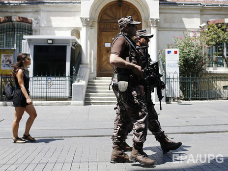 Премьер-министр Турции сообщил о попытке военного переворота в стране