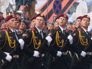 За четыре часа в Национальную гвардию Украины записались 1500 человек
