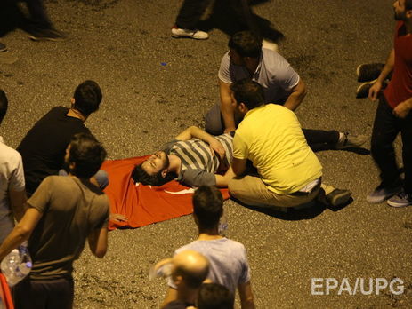  В Турции при попытке военного переворота погибли 90 человек