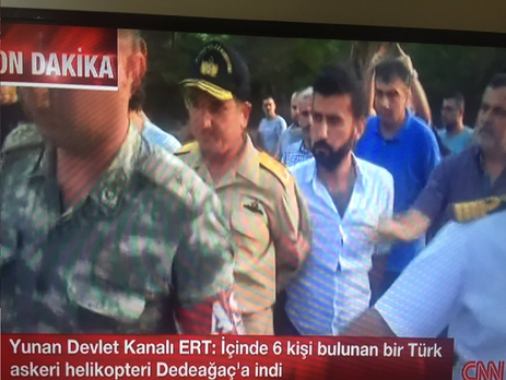 Восемь предполагаемых участников военного переворота в Турции попросили убежища у Греции