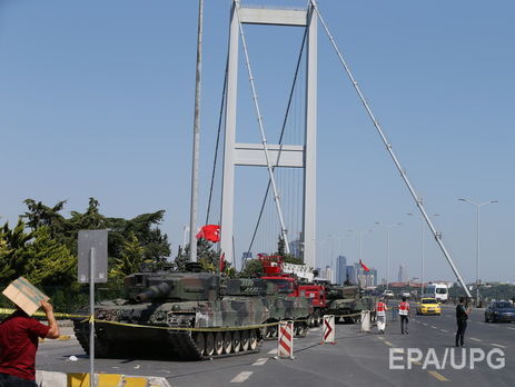 Во время военного переворота в Турции погибли 265 человек