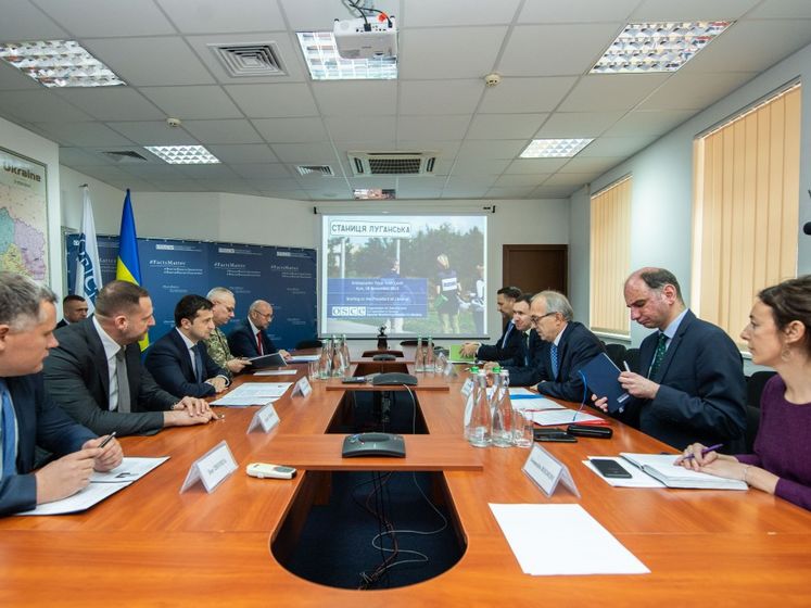 ﻿Зеленський обговорив із головою місії ОБСЄ ситуацію з розведенням сил і засобів на Донбасі