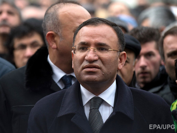 Министр юстиции Турции: Число задержанных после попытки переворота может превысить шесть тысяч