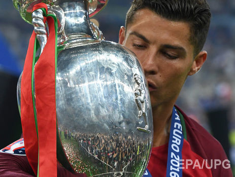 Роналду отдал призовые за победу в Евро 2016 фонду помощи детям с онкозаболеваниями